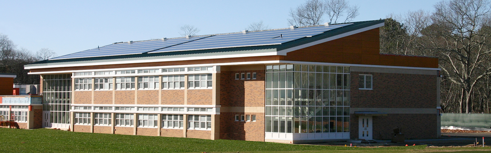 Eastport-South Manor Tuttle Ave elementary school